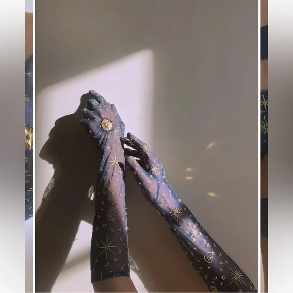 BRAND NEW ✨ Blue lingerie set with golden star embroidery and accessories - Picture 6 of 8